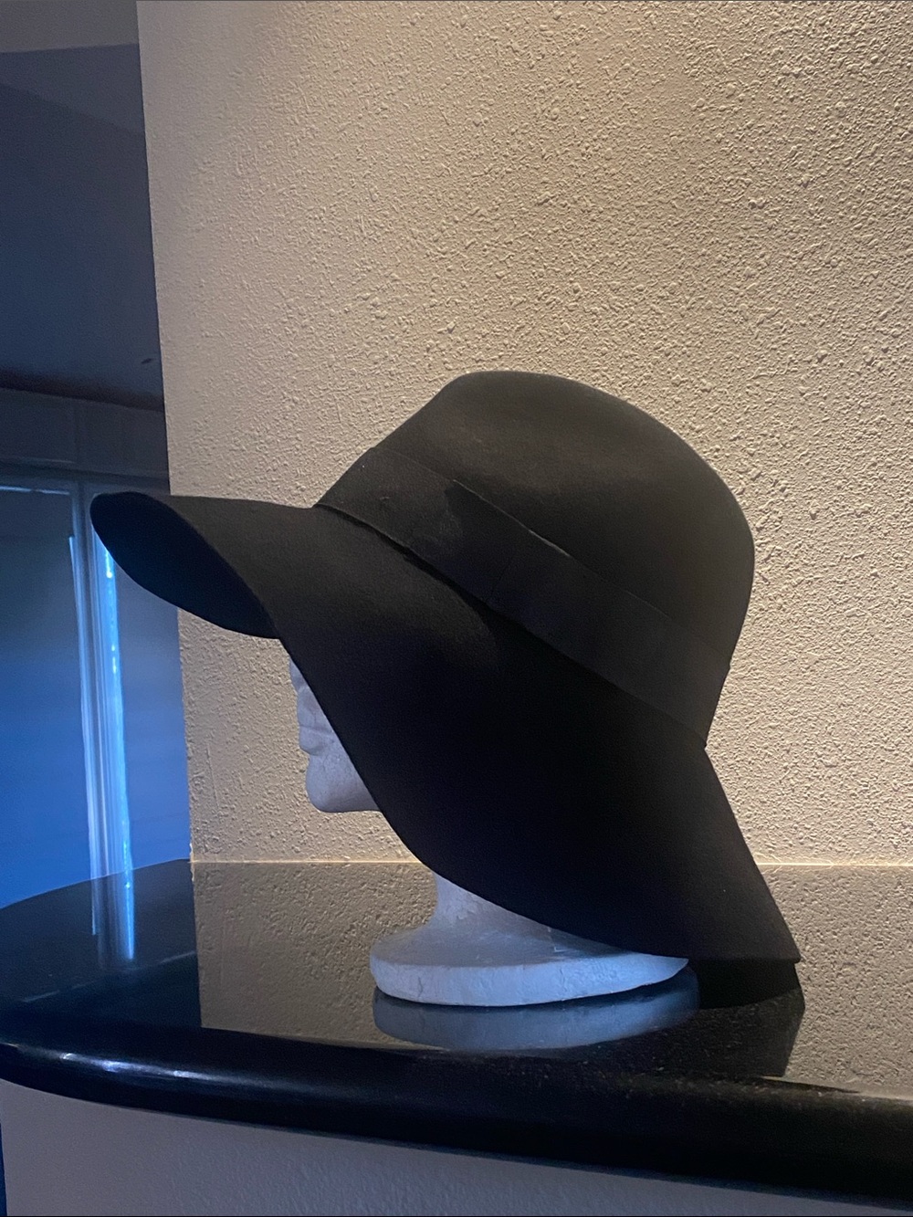Brixton Black Wide Brim Felted Wool Floppy “Piper” Hat. Size M (58 cm)